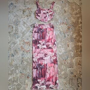 Blanc pink floral Maxi Skirt with Corset style top that zips up in back. Sz sm,